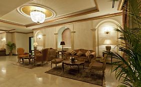 Magnum Hotel And Suites West Bay